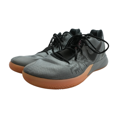 Kyrie Flytrap 2 Mid-Top Athletic Shoes