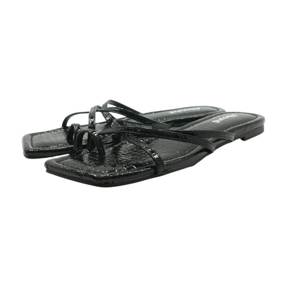 Black Flat Sandals