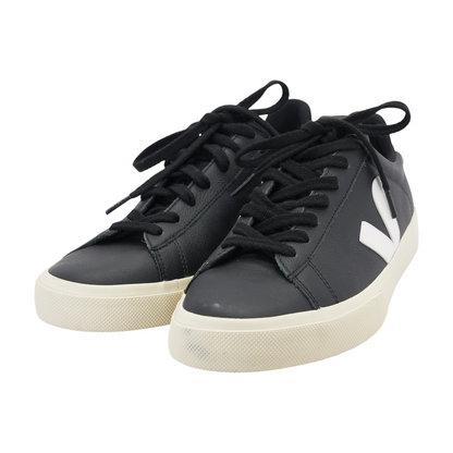 Black Low-Top Athletic Shoes