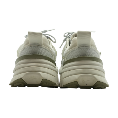 V2K Run Low-Top Athletic Shoes