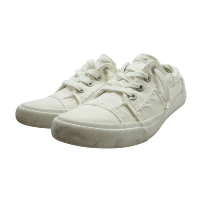Maxine Low-Top Athletic Shoes