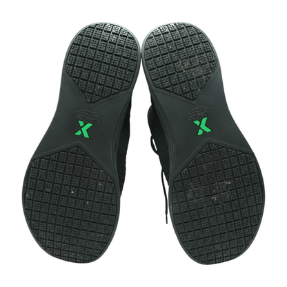 Black Low-Top Athletic Shoes