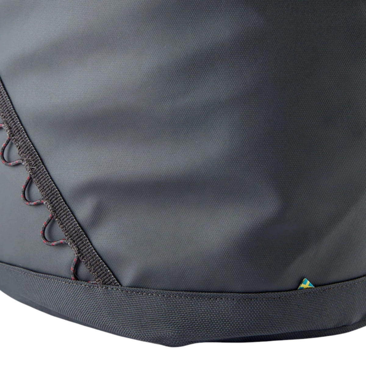 Ydalir 80L Duffle Bag in Raven