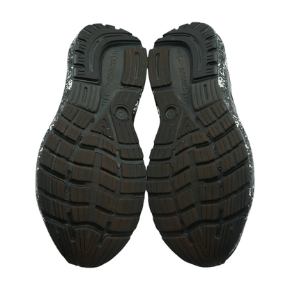 Ghost 16 Low-Top Athletic Shoes