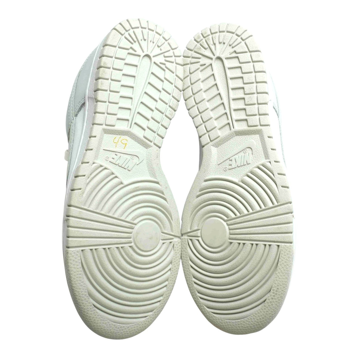 Dunk Low Low-Top Athletic Shoes
