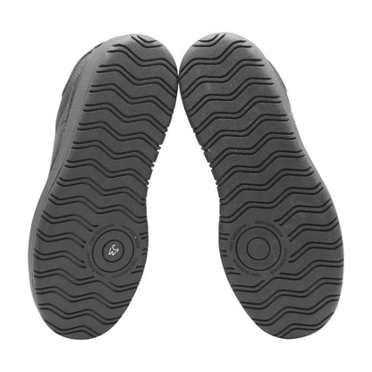 CT302 Black Leather Low Top Athletic Shoes