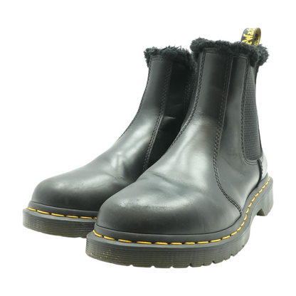 Black Boots