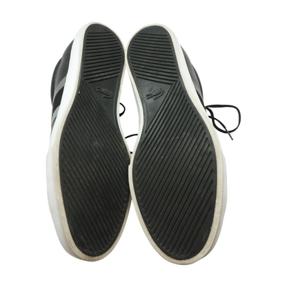 Black Low-Top Athletic Shoes
