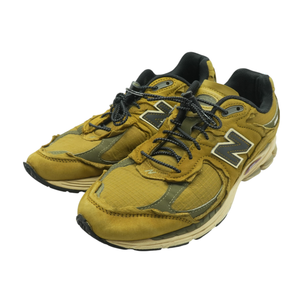 2002R Low-Top Athletic Shoes