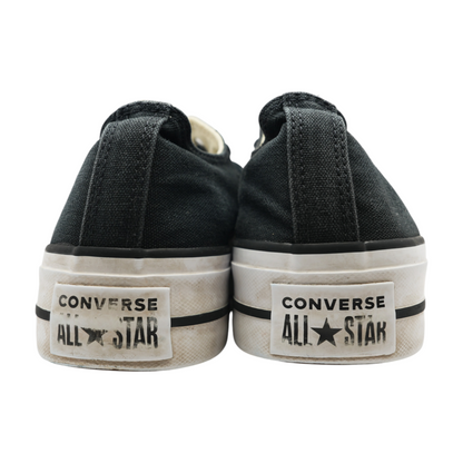 Low-Top Athletic Shoes