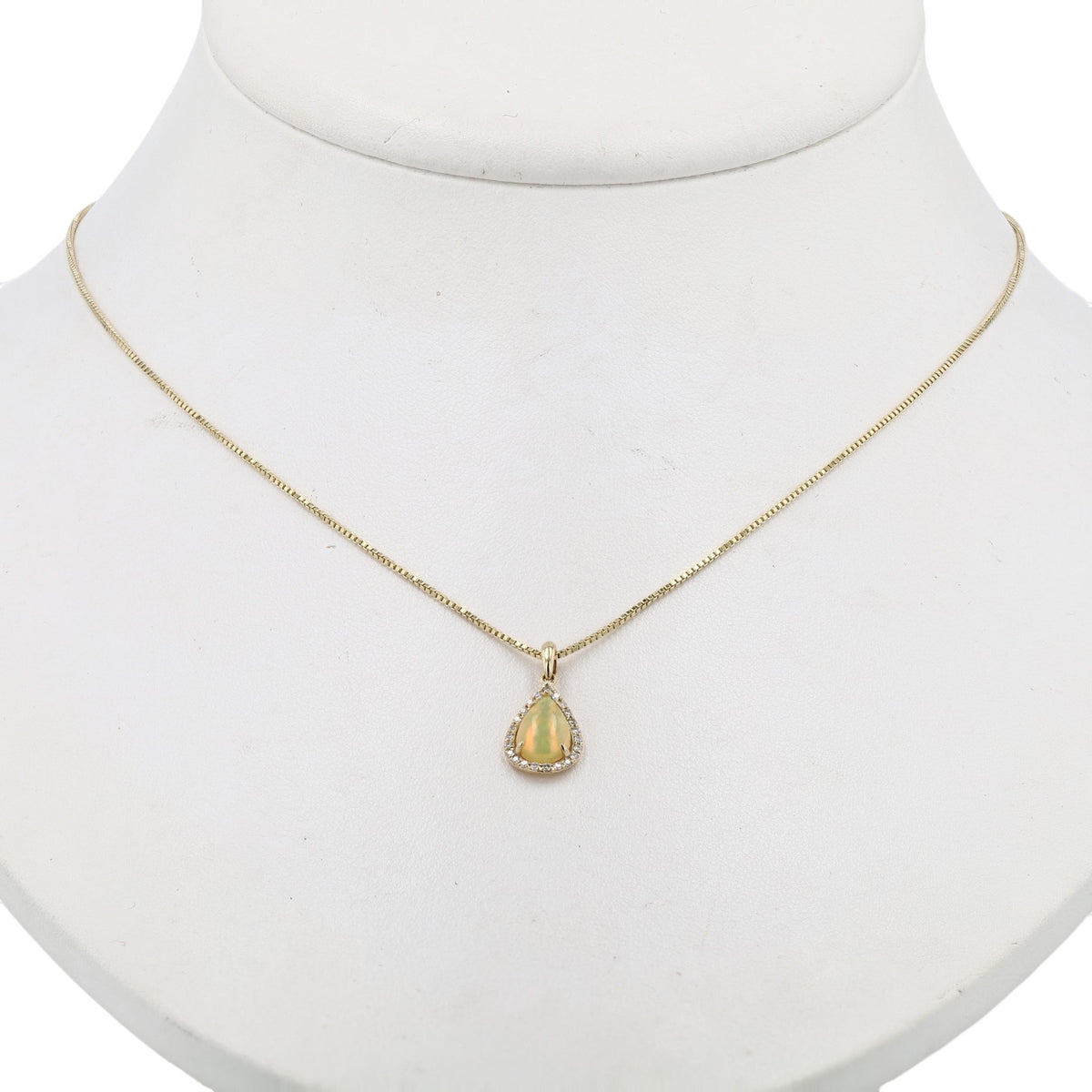 14K Yellow Gold Opal Pendant Necklace