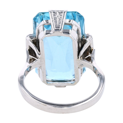 14K White Gold Aquamarine Statement Ring