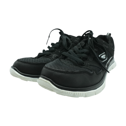 Low-Top Athletic Shoes