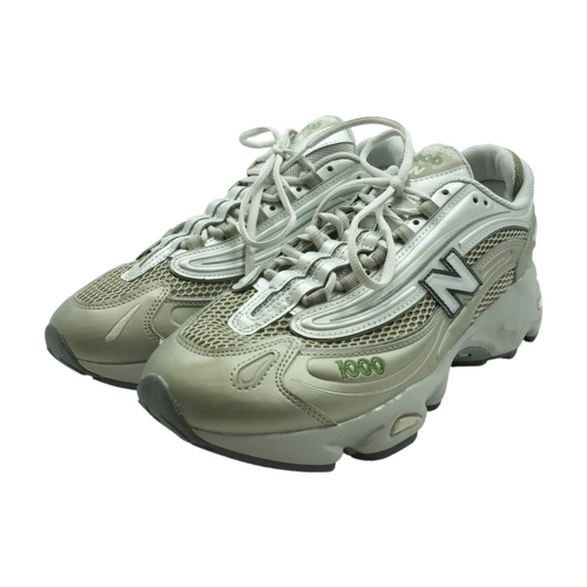 1000 Low-Top Athletic Shoes