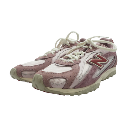 204L Athletic Shoes