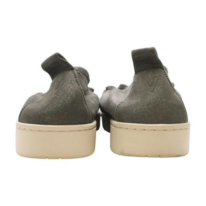 Gray Flats