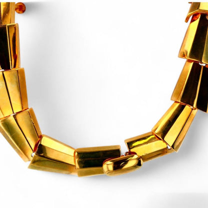 Gold Tone Metal Faceted Necklace