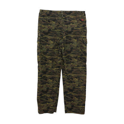 Levi's Green Camo Regular Pants – Image 2