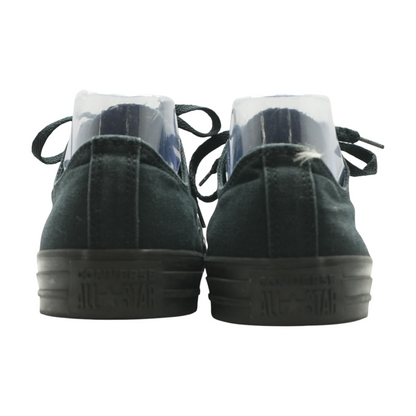 Black Low-Top Athletic Shoes