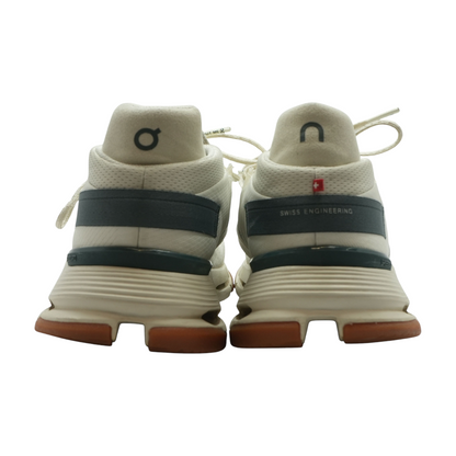 Cloud Nova Low-Top Athletic Shoes