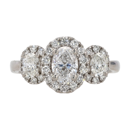 1 1/4 ctw 14K White Gold Diamond Engagement Ring