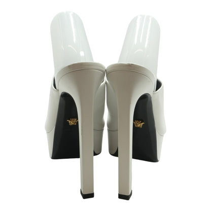La Medusa Platform Heels In White