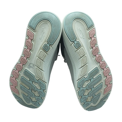 Gray Low Top Athletic Shoes