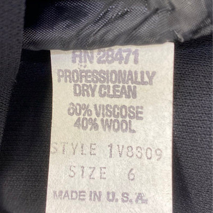 Vintage Black Solid Full Zip Blazer