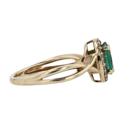 10K Yellow Gold Emerald Fashion Ring