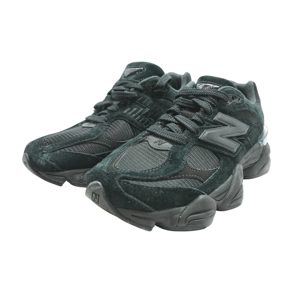 9060 Low-Top Athletic Shoes