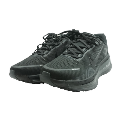 Vomero 18 Low-Top Athletic Shoes