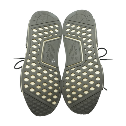NMD_R1 Primeblue Low-Top Athletic Shoes