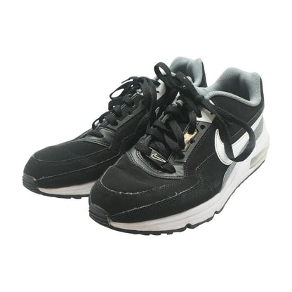 Air Max Black Low Top Athletic Shoes