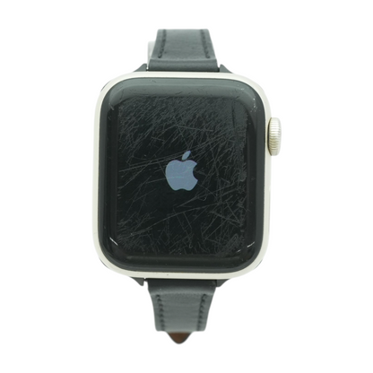 40mm SE 2 Starlight Smartwatch Black Band S/M