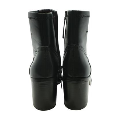 Black Boots