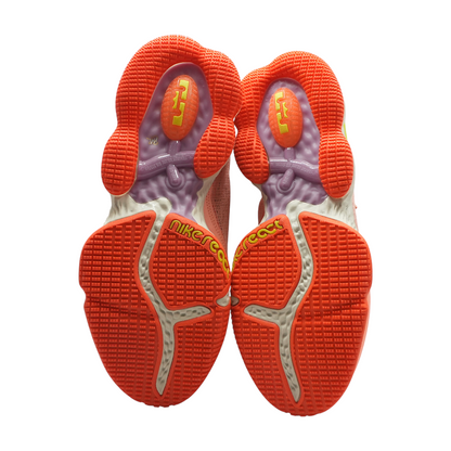 LeBron 19 Low Low-Top Athletic Shoes