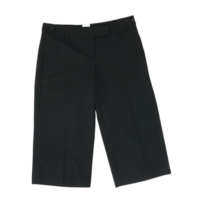 Black Solid Capri Pants