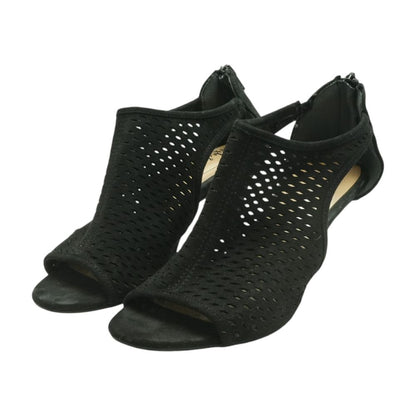 Black Pump Heels