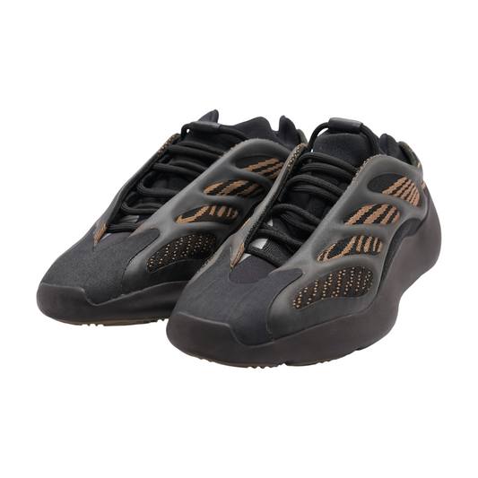 Clay BRown Yeezy 700 V3 Low-Top Athletic Shoes