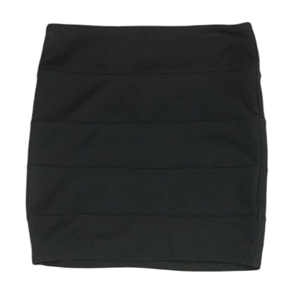 Black Solid Mini Skirt