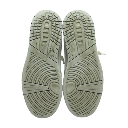 Gray Low-Top Athletic Shoes