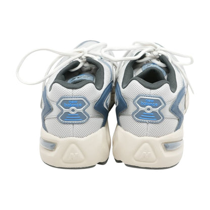 725 Gray Low Top Athletic Shoes