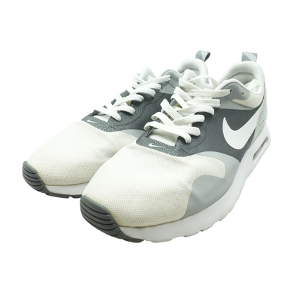 Air Max Tavas Low-Top Athletic Shoes