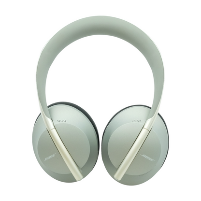 Luxe Silver Noise Cancelling 700 Headphones With Black Earpads