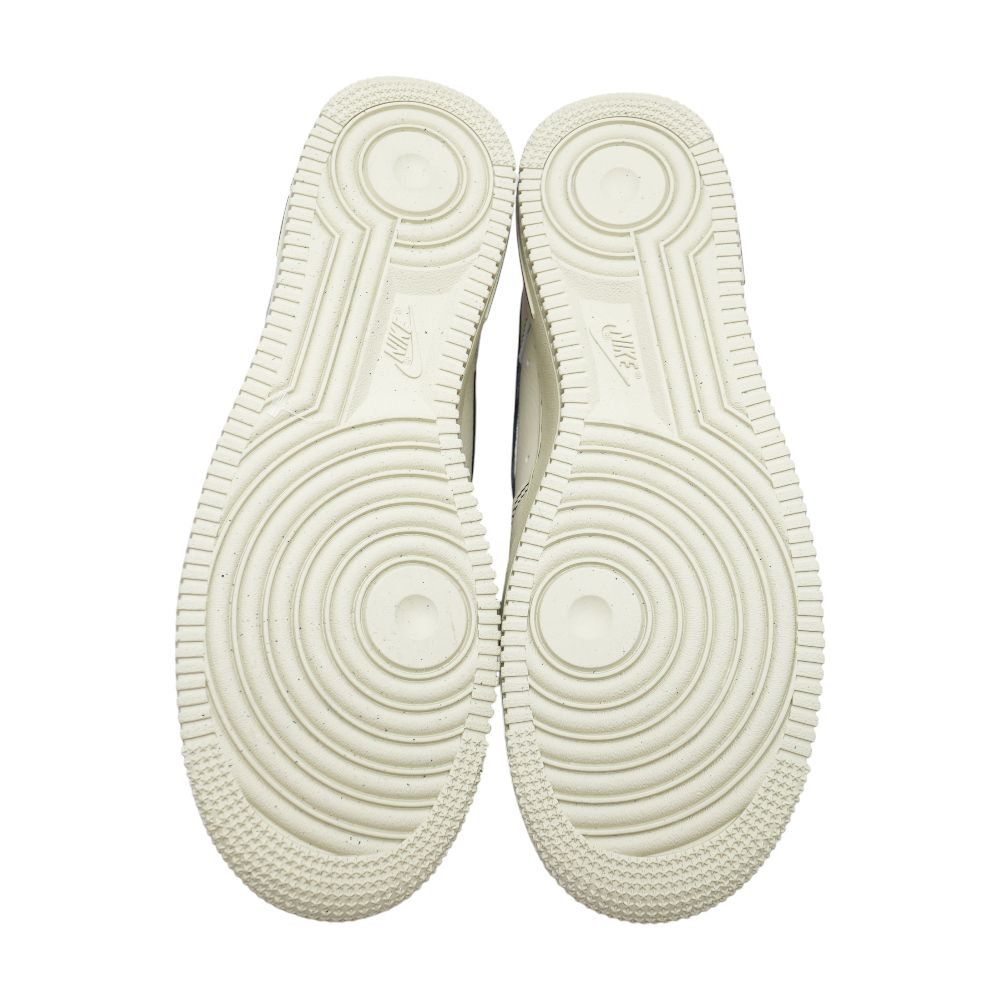 Air Force 1 Low '07 LV8 Beige Low Top Athletic Shoes