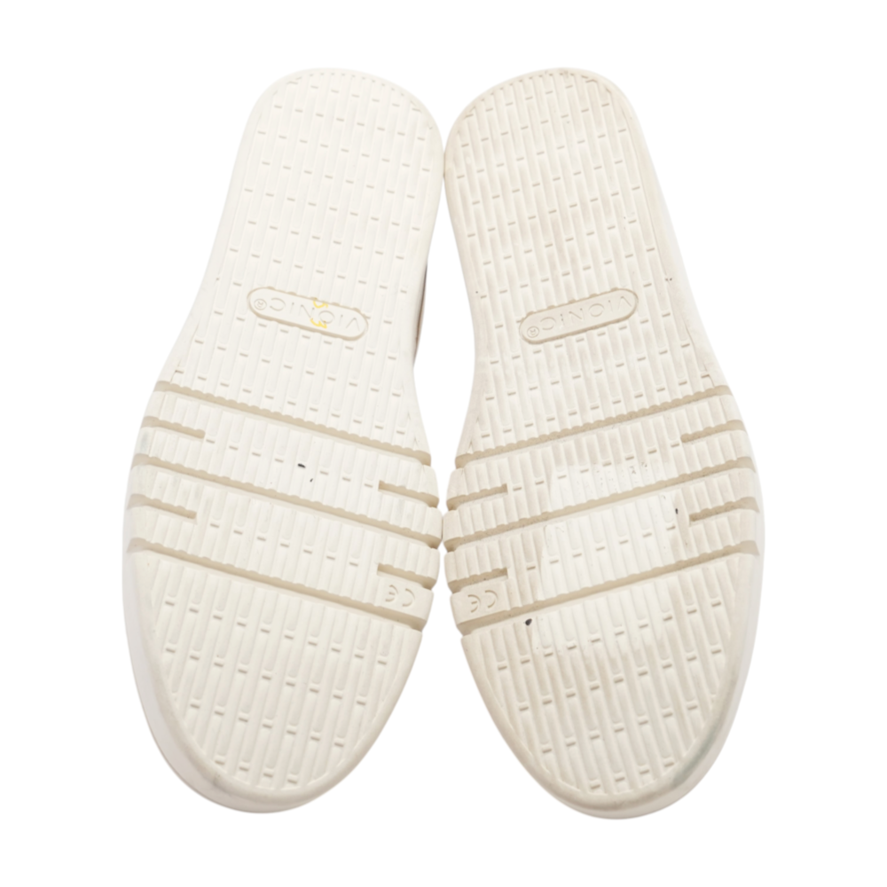 Vionic Beige Slip-On Flats – Image 4