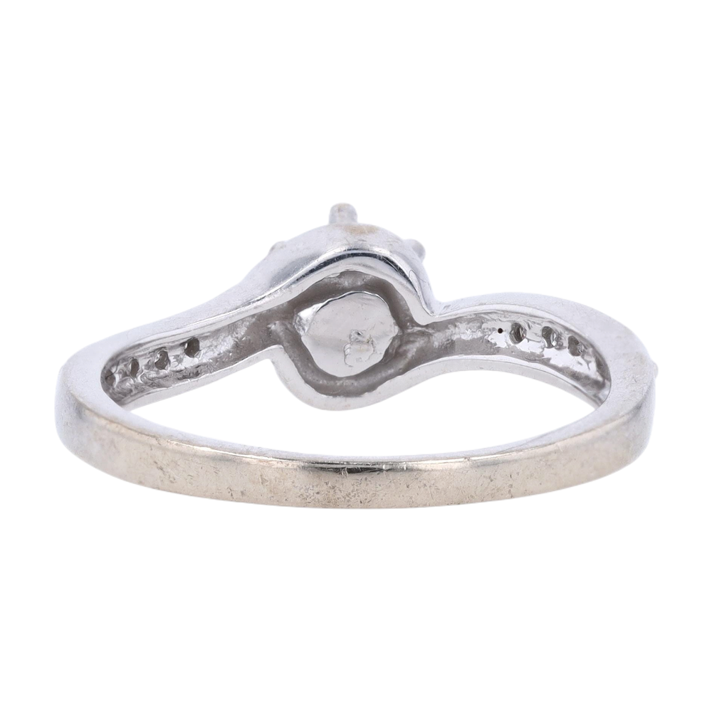 1/8 ctw 10K White Gold Diamond Engagement Ring