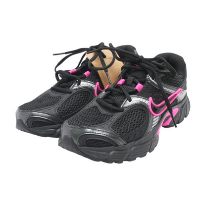 V5 RNR Low-Top Athletic Shoes