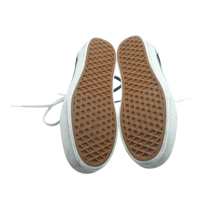Old Skool Low-Top Athletic Shoes