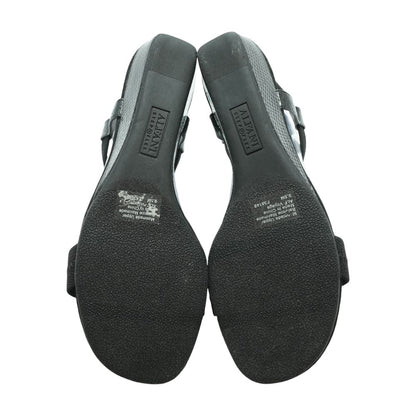 Black Wedged Sandals